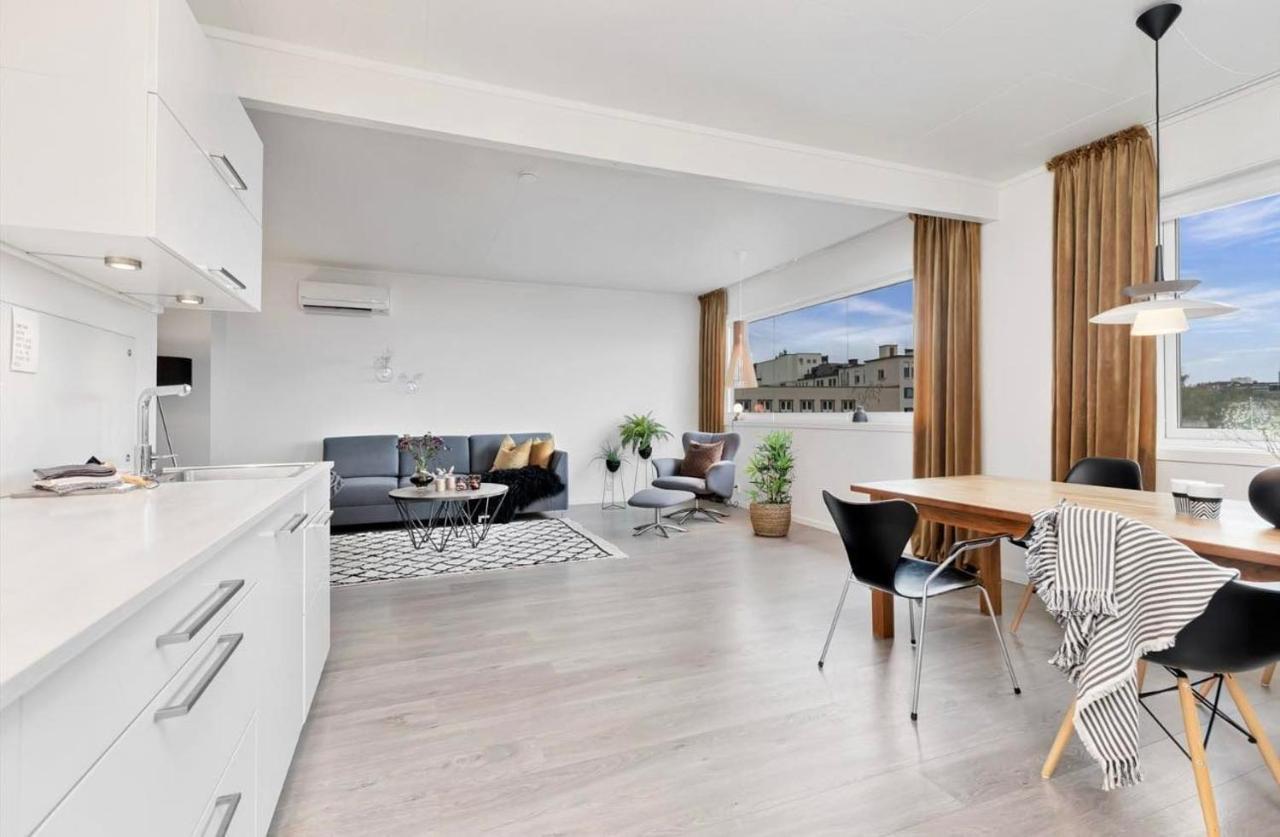 Din Hjem! Mitt I By1. Gratis Parkering!! Apartment นาร์วิก ภายนอก รูปภาพ