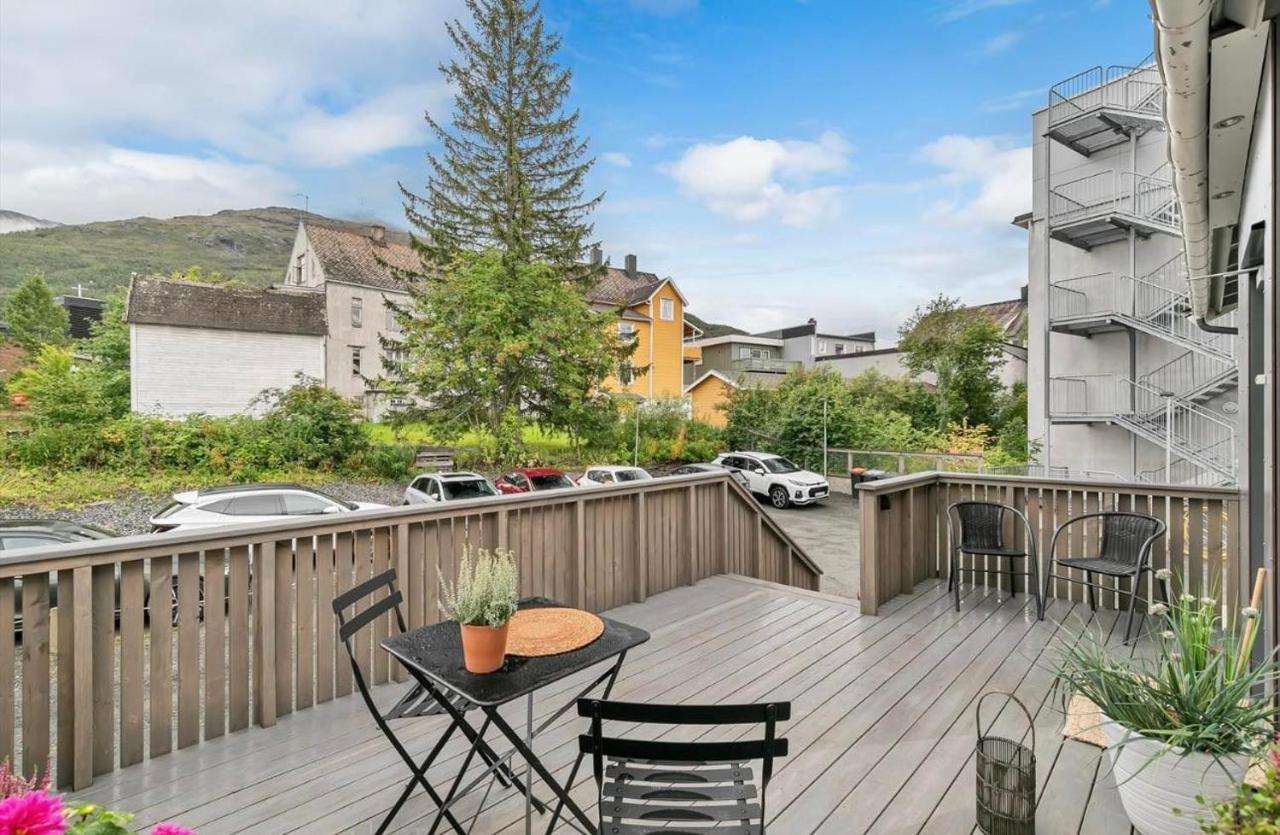 Din Hjem! Mitt I By1. Gratis Parkering!! Apartment นาร์วิก ภายนอก รูปภาพ
